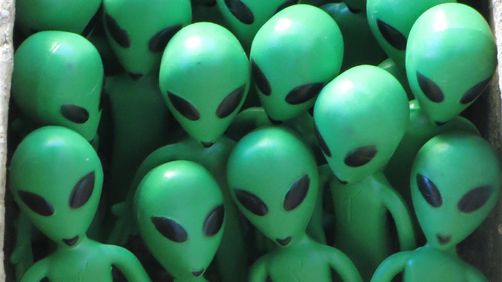 image of many green aliens